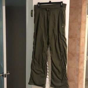 Lululemon studio pant lined